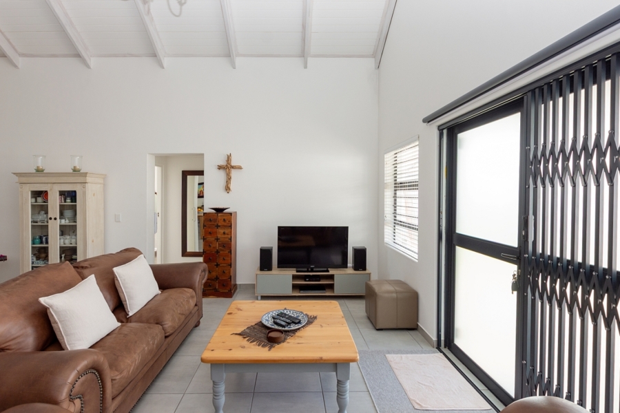 3 Bedroom Property for Sale in Britannia Bay Western Cape